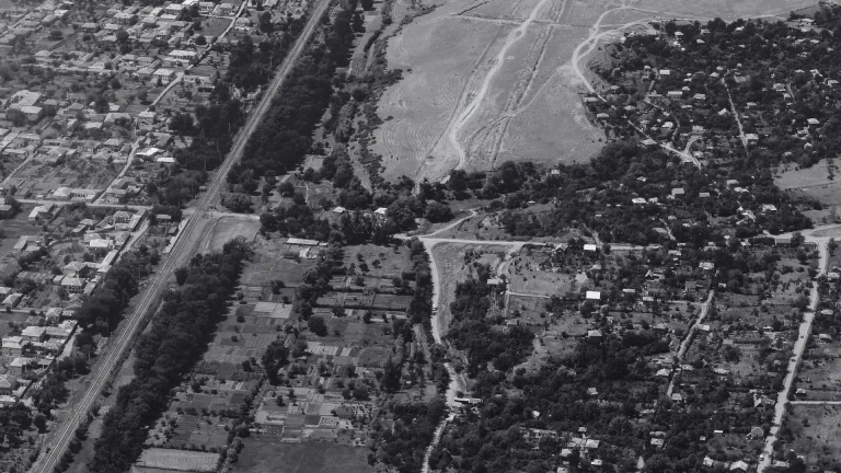 Jak sprawdzić ryzyko zmiany planu miejscowego przed zakupem działki?